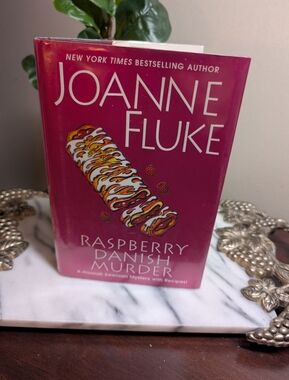 Joanne Fluke Raspberry Danish Murder - Pink Hardcover Book